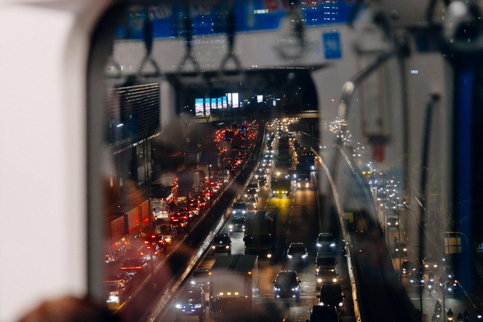 macet tol jorr